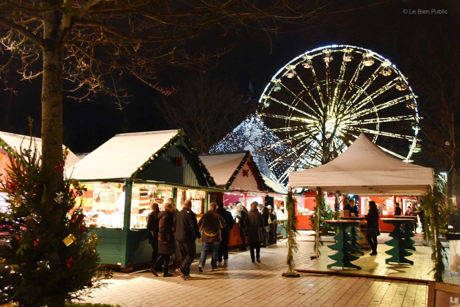 Les F&eacute;eries de No&euml;l &agrave; Dijon : une immersion magique au c&oelig;ur de la Bourgogne  - Bienvenue &agrave; l'Ethic Etapes Dijon